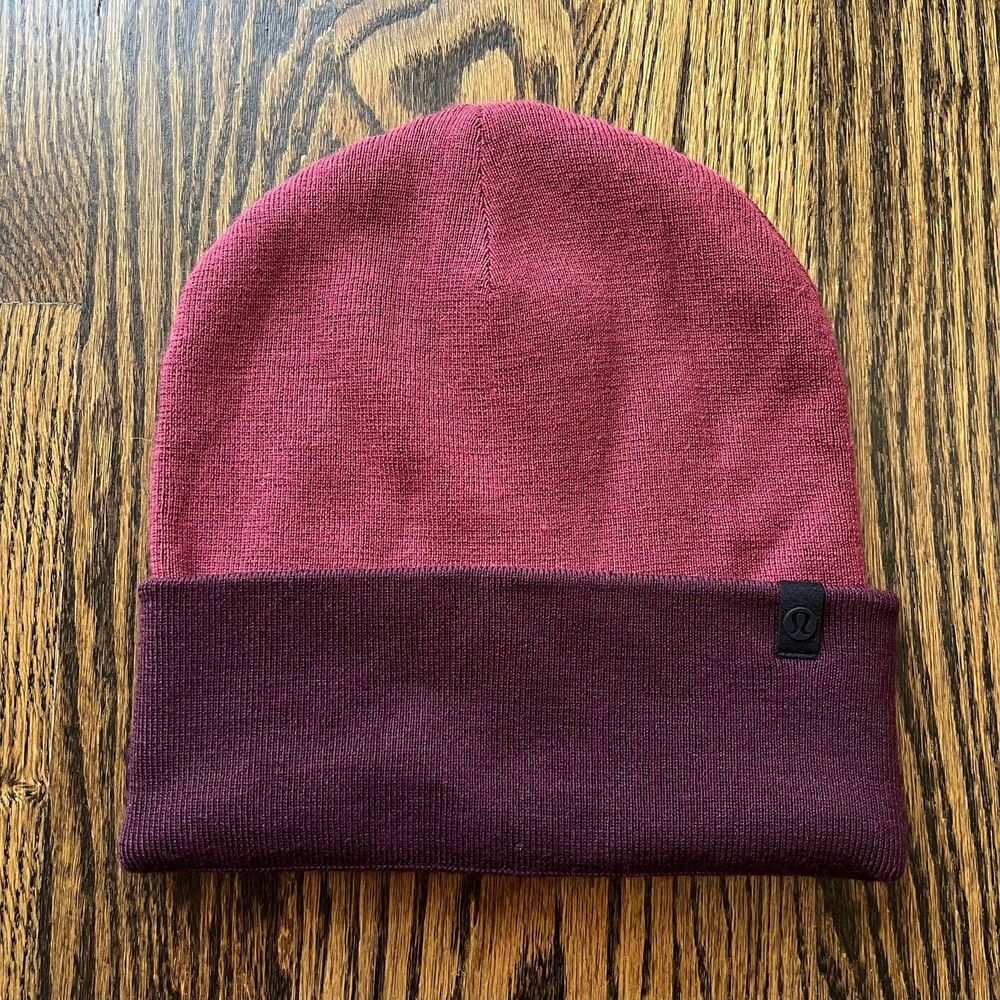 Lululemon Chill Fighter Merino Wool Blend Beanie - Burgundy Red (L/XL)
